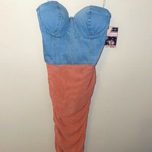 LIGHT DENIM TOP WITH PINK HEM RUCHED DRESS BOTTOM